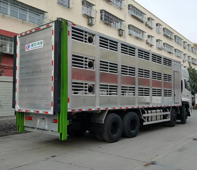 恒溫廂式車與9米6東風(fēng)運(yùn)豬車 現(xiàn)代畜禽運(yùn)輸?shù)母镄屡c選擇
